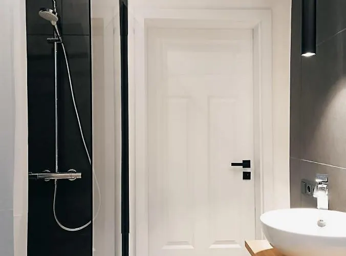 Apartman Gallery 02 *